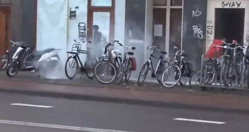 ���к��̱���