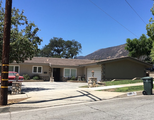 ����ǿ�������ڰ�ɳ���Ƕ�������ͬӵ�е�һ�׼�ֵ������Ԫ�ķ������������������ձ���/������