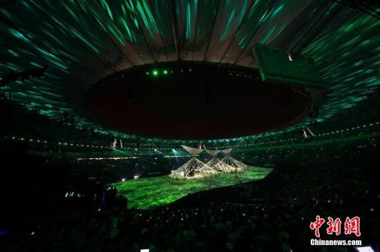 ����ʱ��8��5����8ʱ��2016��Լ���˻ῪĻʽ����Լ����¬�����������������С�ͼΪ��Ļʽ�ֳ����ݡ�<a target='_blank' href='http://www.chinanews.com/' >������</a>���� ʢ���� ��