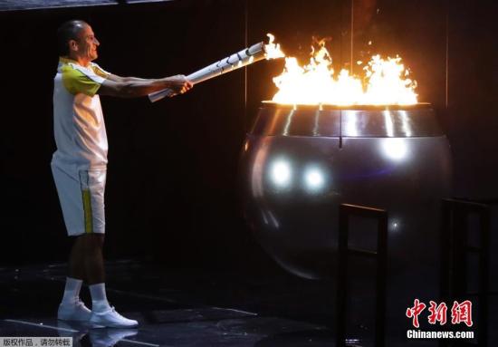 ����ʱ��8��5����8ʱ��2016��Լ���˻ῪĻʽ����Լ����¬�����������������У�������ȼ����ʥ��