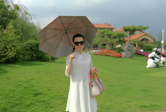 �����ࣺ�׹��Ĵ��������߽�����ζ���ݡ�