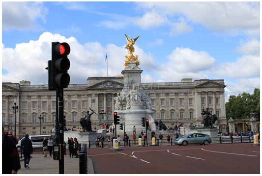 Ӣ�����۵ز����Ƴ����·���Ԥ��