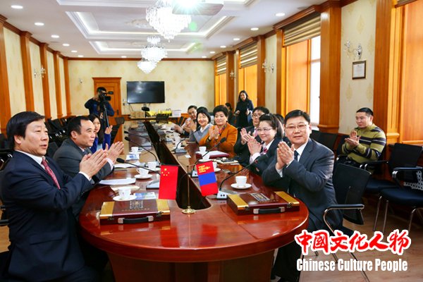 中山大学新华学院“一带一路”文化交流捐赠助学 中山大学新华学院“一带一路”文化交流捐赠助学