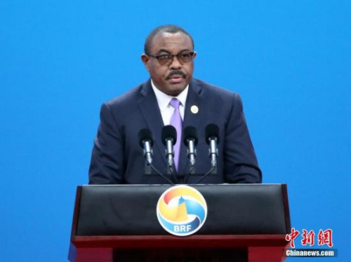 5��14�գ���һ��һ·�����ʺ����߷���̳�߼�������ڱ������У�������������������������ķ�´ǡ�<a target='_blank' href='http://www.chinanews.com/'>������</a>���� ���� �� 5��14�գ���һ��һ·�����ʺ����߷���̳�߼�������ڱ������У�������������������������ķ�´ǡ�<a target='_blank' href='http://www.chinanews.com/'>������</a>���� ���� ��