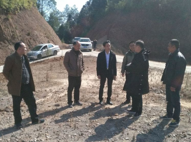 ����ʡ������פ�幤���ܶӾ�׼��ƶ���𴺽�ο������Ⱥ��