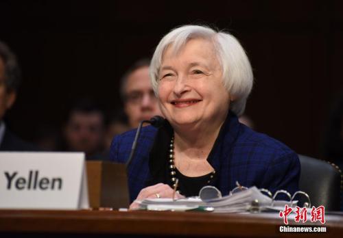 ����ͼ������ʱ��2016��11��17�գ���������ϯҮ���ڻ�ʢ�ٳ�ϯ���������Ͼ���ίԱ����е���֤�ᣬչ����������״������������� ��εȻ ��