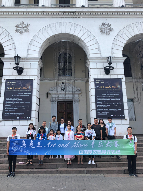 �ڿ���Art_and_More�������������ֽ��ڻ���Բ�������Ļ