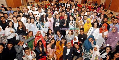 �й������������������ѧ��һ����ա����������ǡ��й�������