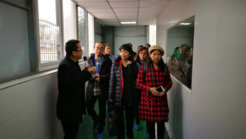 1543506379702750.png 1543506379702750.png