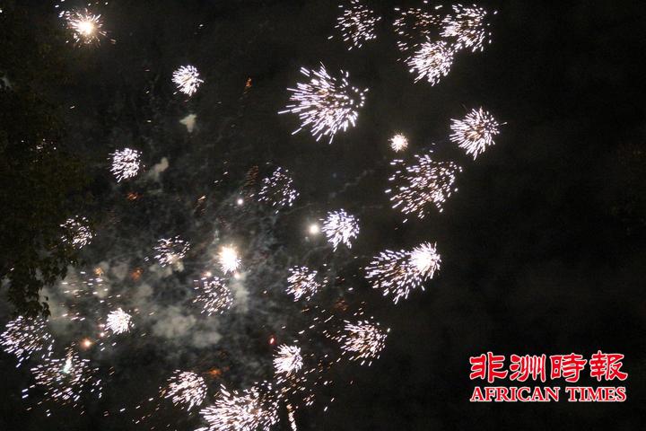 ��������Ϸ�Լ�����˽ֹ��������´��ѽڣ���ͼ��