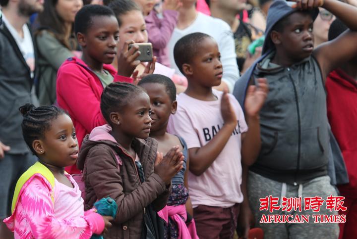 ��������Ϸ�Լ�����˽ֹ��������´��ѽڣ���ͼ��