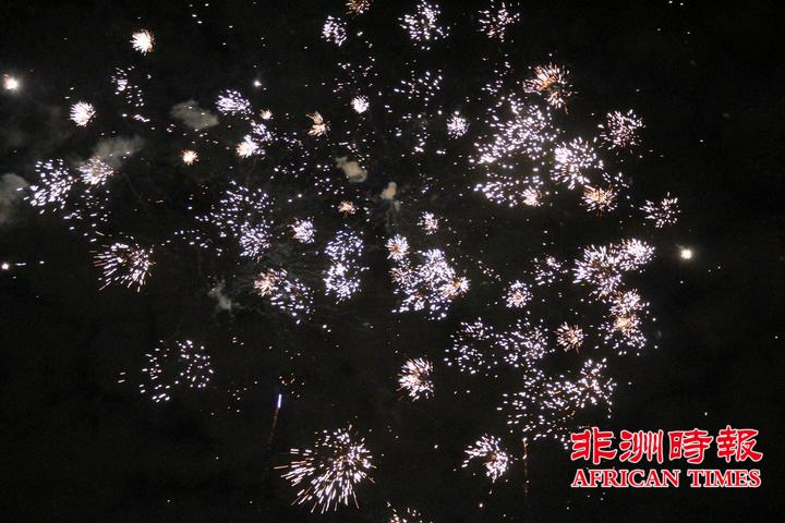 ��������Ϸ�Լ�����˽ֹ��������´��ѽڣ���ͼ��