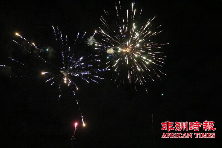 ��������Ϸ�Լ�����˽ֹ��������´��ѽڣ���ͼ��