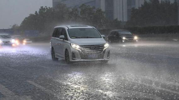 timgSY8L73WX.jpg timgSY8L73WX.jpg