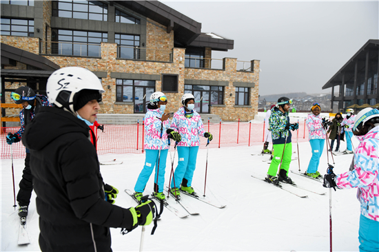 �����±�ѩ�������ӽ硱�⼮���ˡ�����ѩ����Ʒ�Ļ���