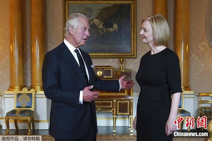 ygygygbfc7043ffa7a4a17bcd5d1518fc9581b.jpg ygygygbfc7043ffa7a4a17bcd5d1518fc9581b.jpg