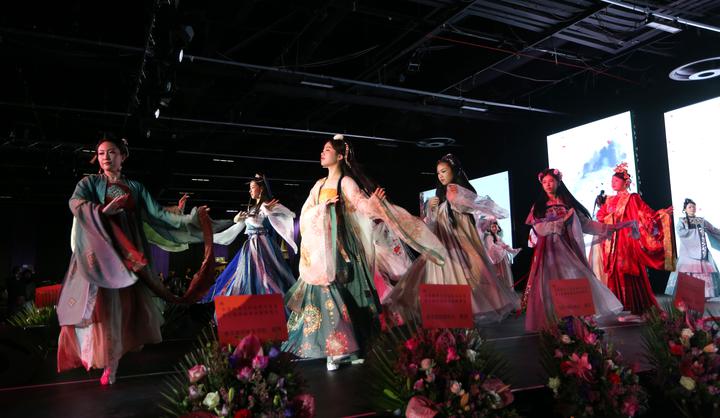 ȫ���޻��˸�Ů�����ܻ�¡�ؾٰ���߽������»��ְ����