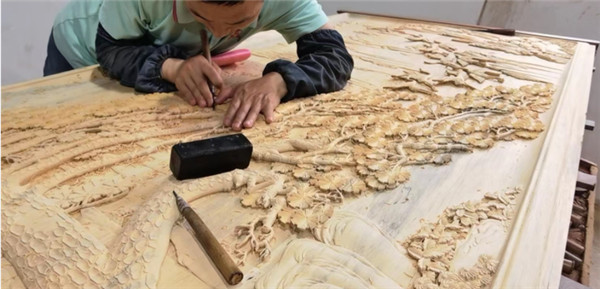 �����ǣ����ĳ�׳־_�ǻ�ҫ���캣��