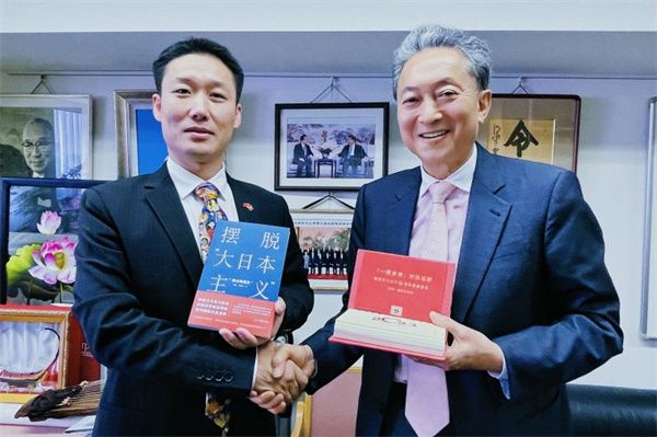 �������ߌӰ��L�ձ�ǰ�����Fɽ�ɼo��