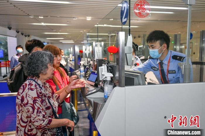 hrhr4a977c70-2a35-4f5e-b38c-552121e8840f_zsite.jpg hrhr4a977c70-2a35-4f5e-b38c-552121e8840f_zsite.jpg