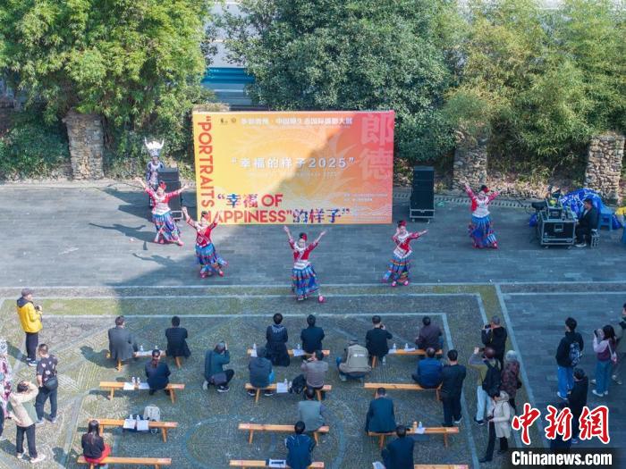 6180806f-84ad-42bf-a239-5856d13dcd52_zsite.jpg 6180806f-84ad-42bf-a239-5856d13dcd52_zsite.jpg