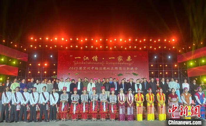 d3ffd207-b3d5-46bb-b47d-77f58edfb097_zsite.jpg d3ffd207-b3d5-46bb-b47d-77f58edfb097_zsite.jpg