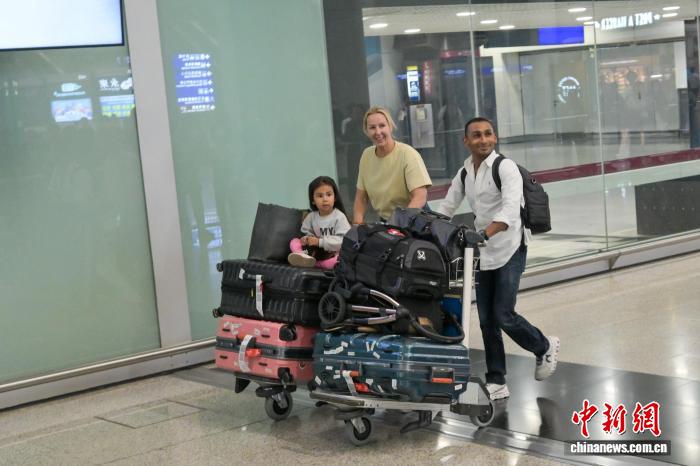 dc093d97-d6f4-4abb-abfd-67cb76a1f058_zsite.jpg dc093d97-d6f4-4abb-abfd-67cb76a1f058_zsite.jpg